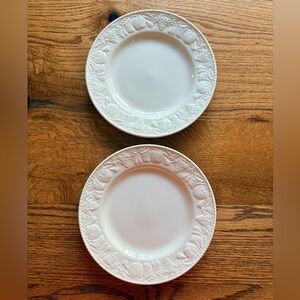 International Tableworks China- Devonshire- Set of 2 plates- made in England